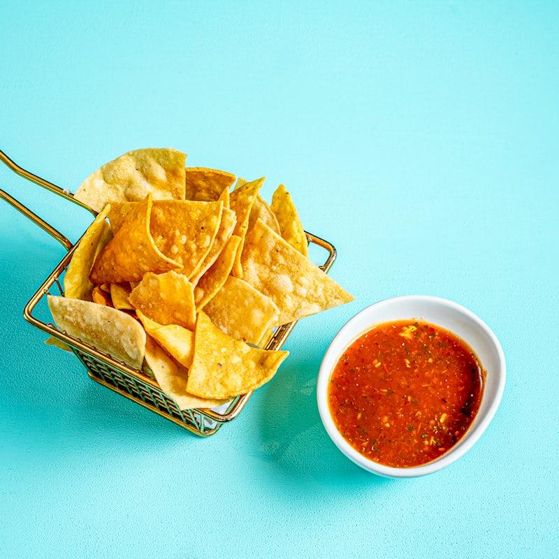 CHIPS & SALSA