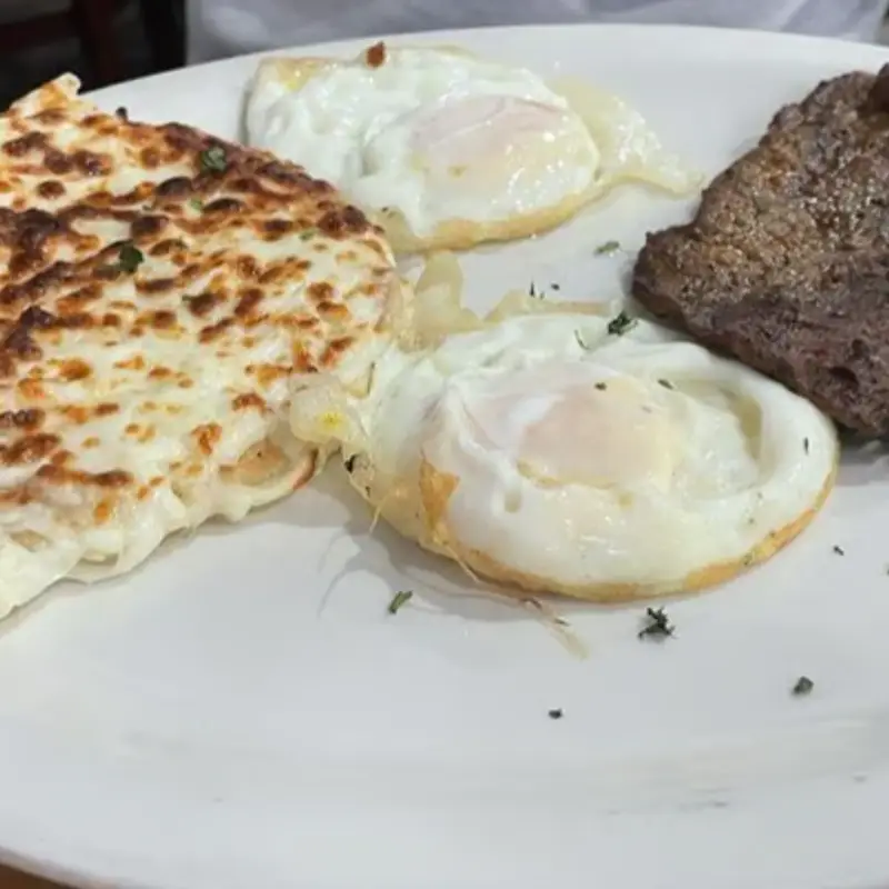 Huevos con Carne Asada / Eggs with Grilled Steak