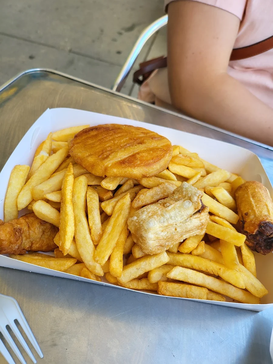 Food & drink, Cafe 318 / Nagambie Fish & Chippery