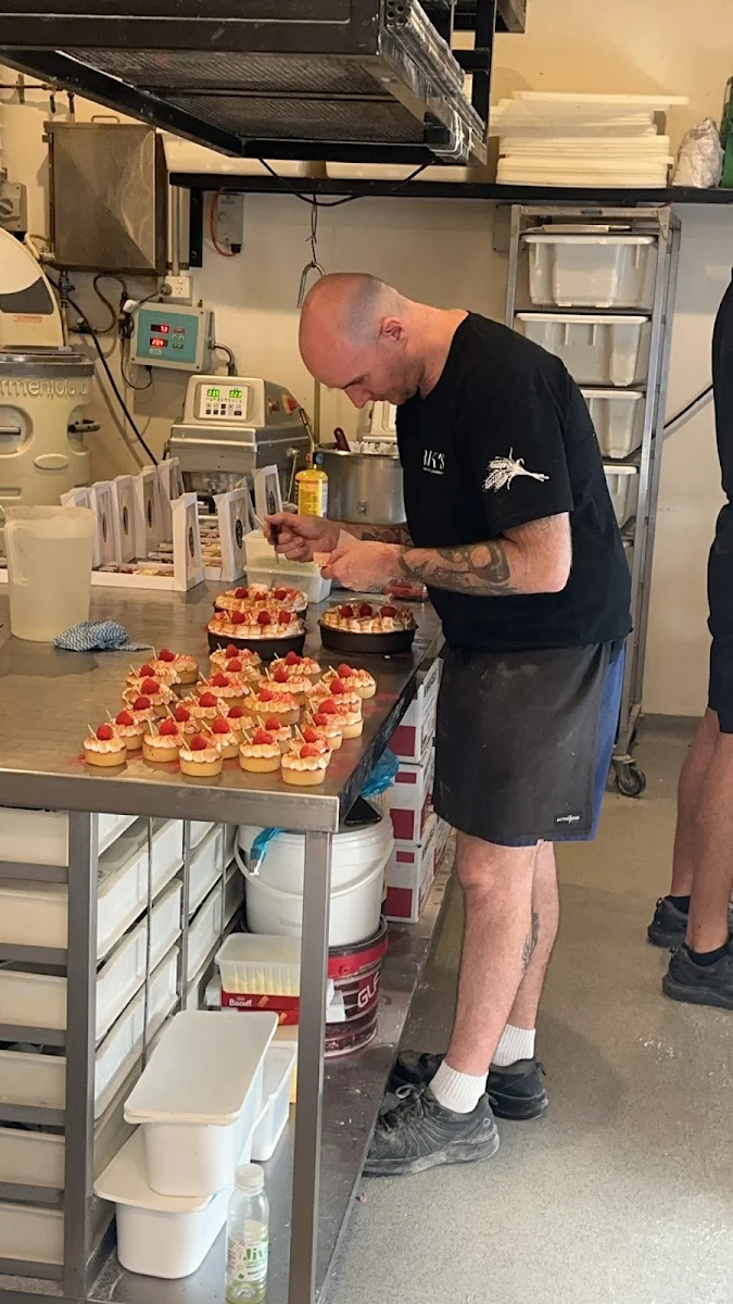 Vibe, Rick’s Artisan Pies & Sourdough