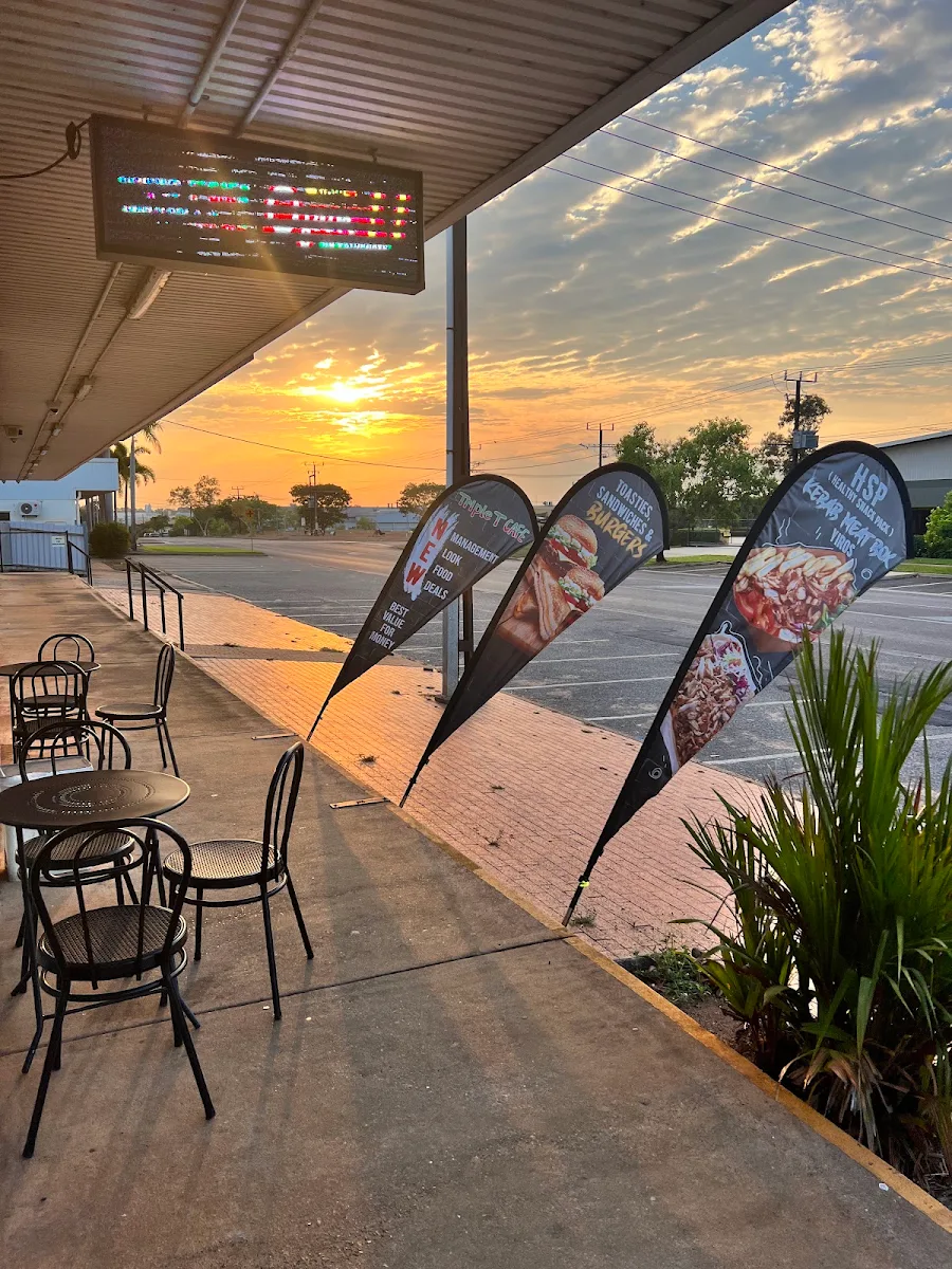 Vibe, Triple T Cafe