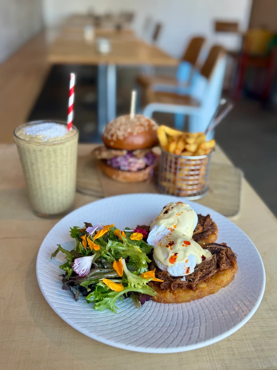 Food & drink, Mary Miller Cafe