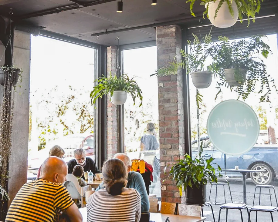 Vibe, Mary Miller Cafe