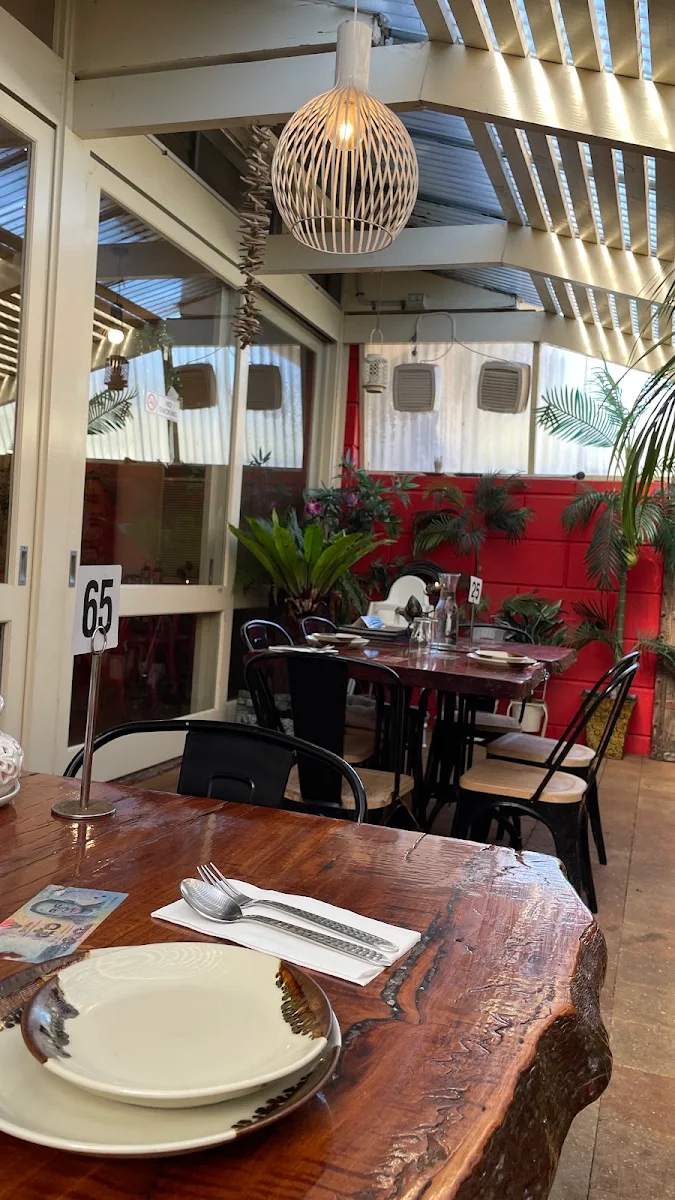 Vibe, Sorrento Thai