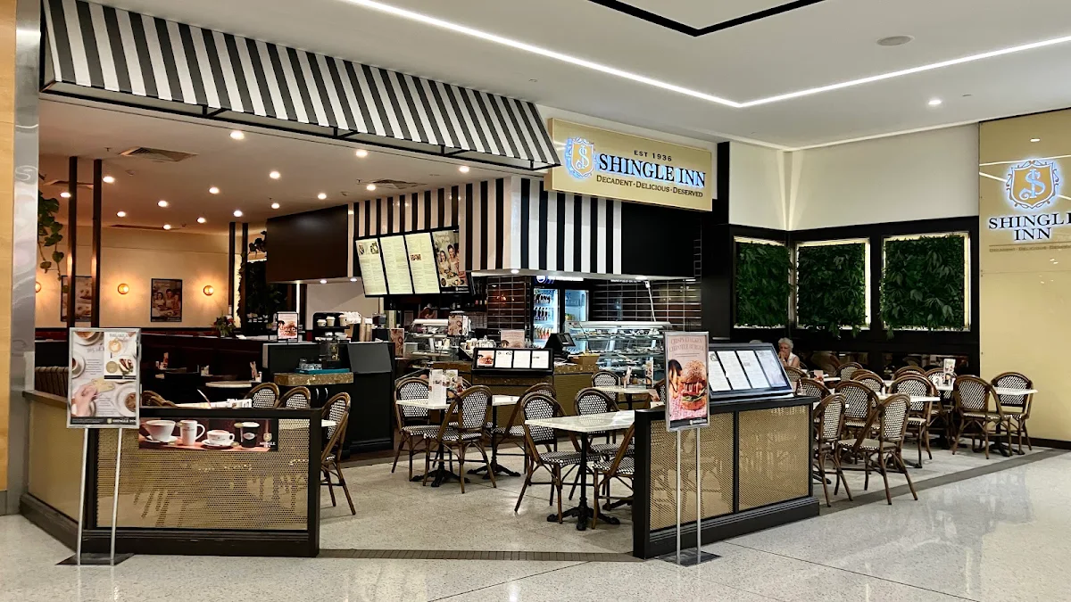 Vibe, Shingle Inn The Pines