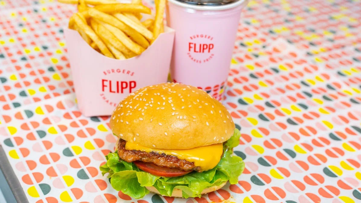 Food & drink, Flipp Burgers | Elara Village