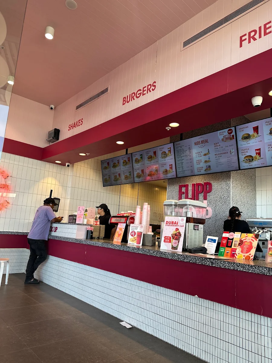 Vibe, Flipp Burgers | Elara Village
