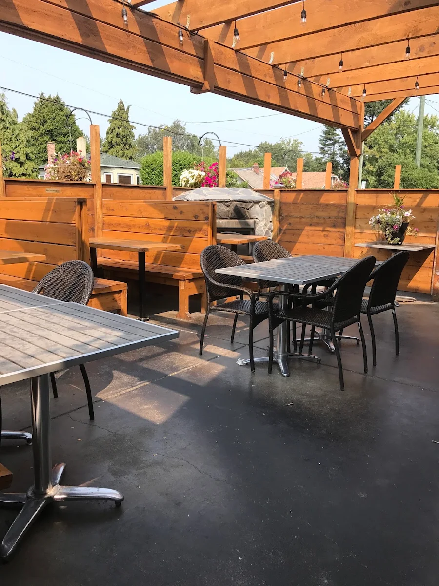 Vibe, McRae's Restaurant Ltd