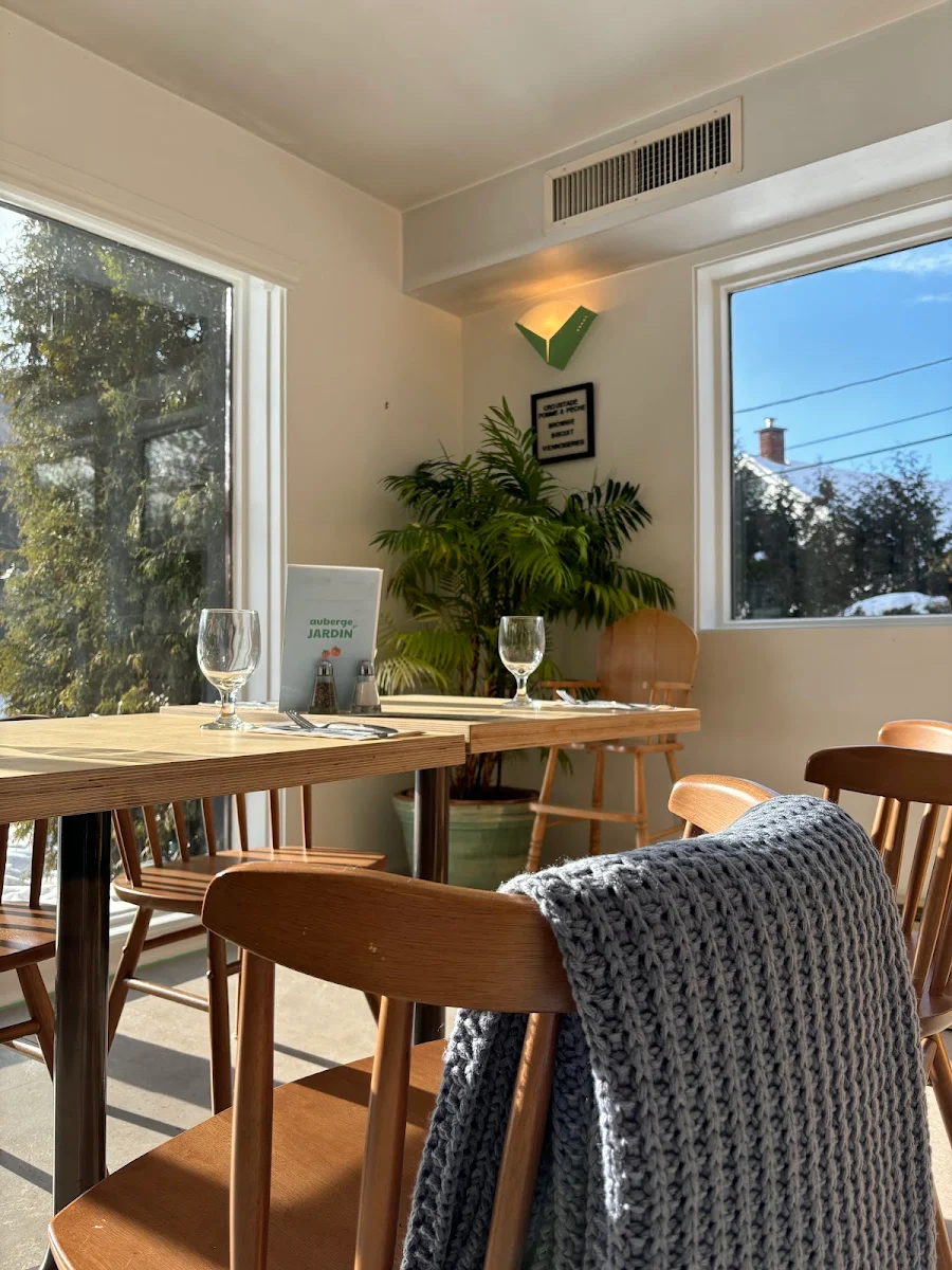 Vibe, Côté Jardin | Café, restaurant de l'Auberge du Jardin | Brunch et Apéro