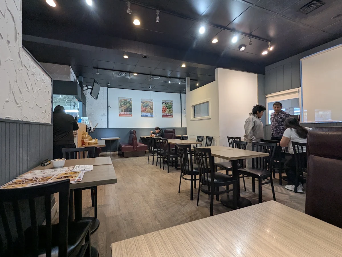 Vibe, Bubble Waffle Cafe