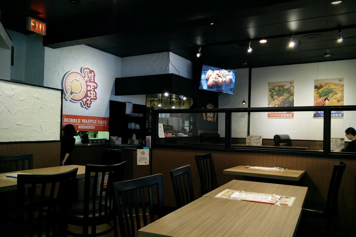Vibe, Bubble Waffle Cafe