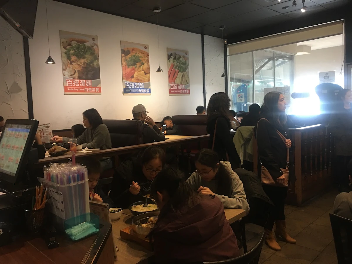 Vibe, Bubble Waffle Cafe