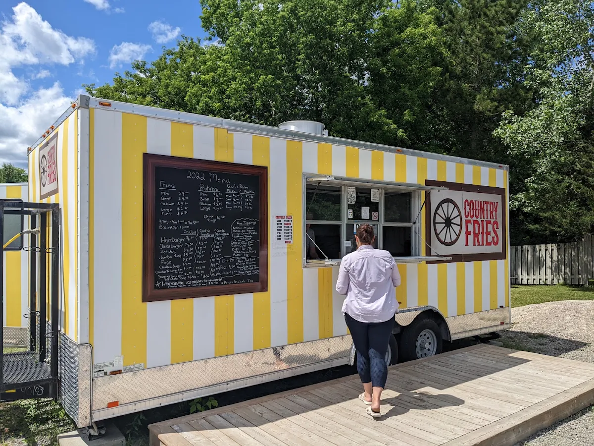 Menu, Ma and pas Country Fries Chip Wagon