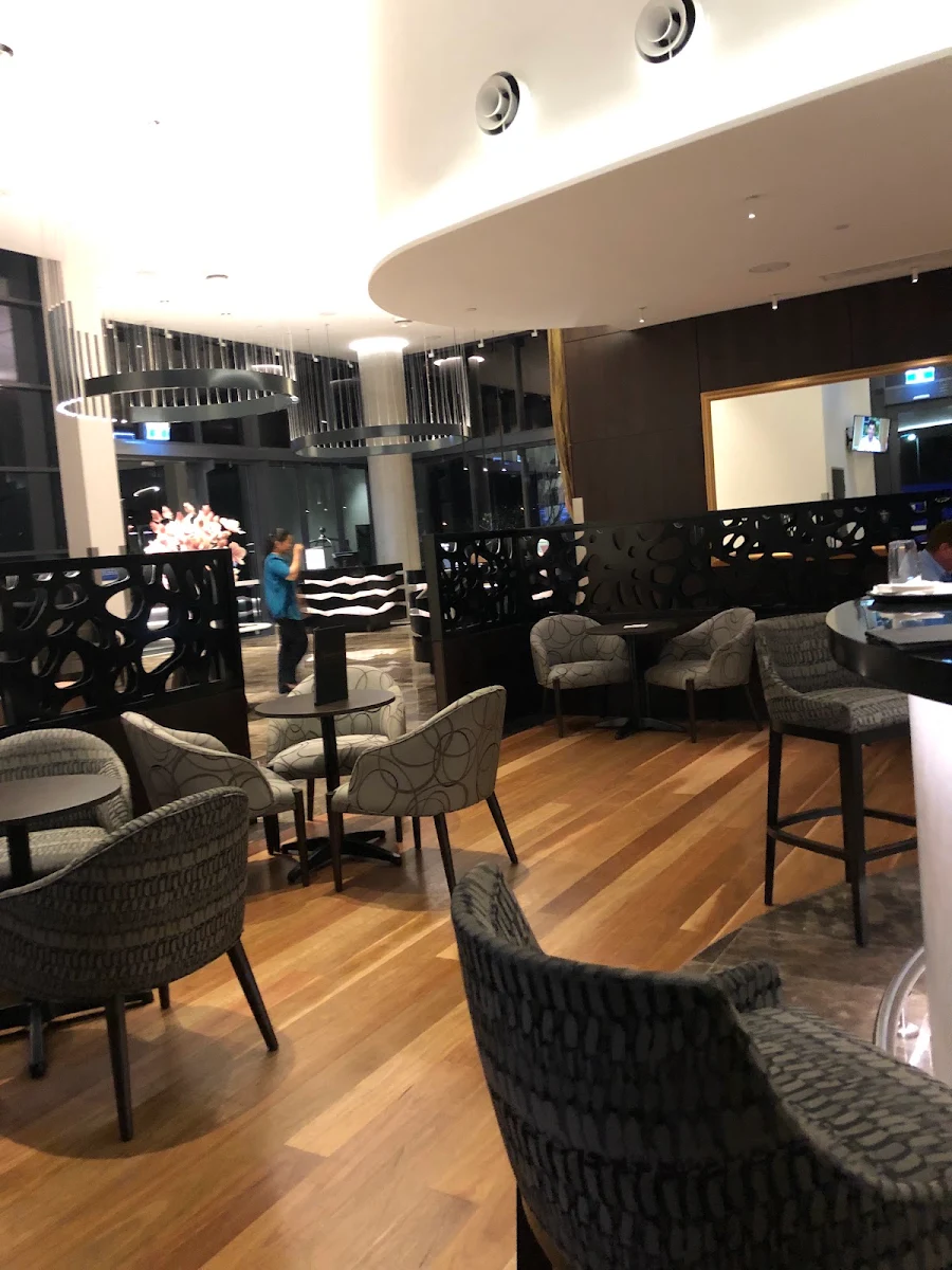 Vibe, Apron Bar & Restaurant