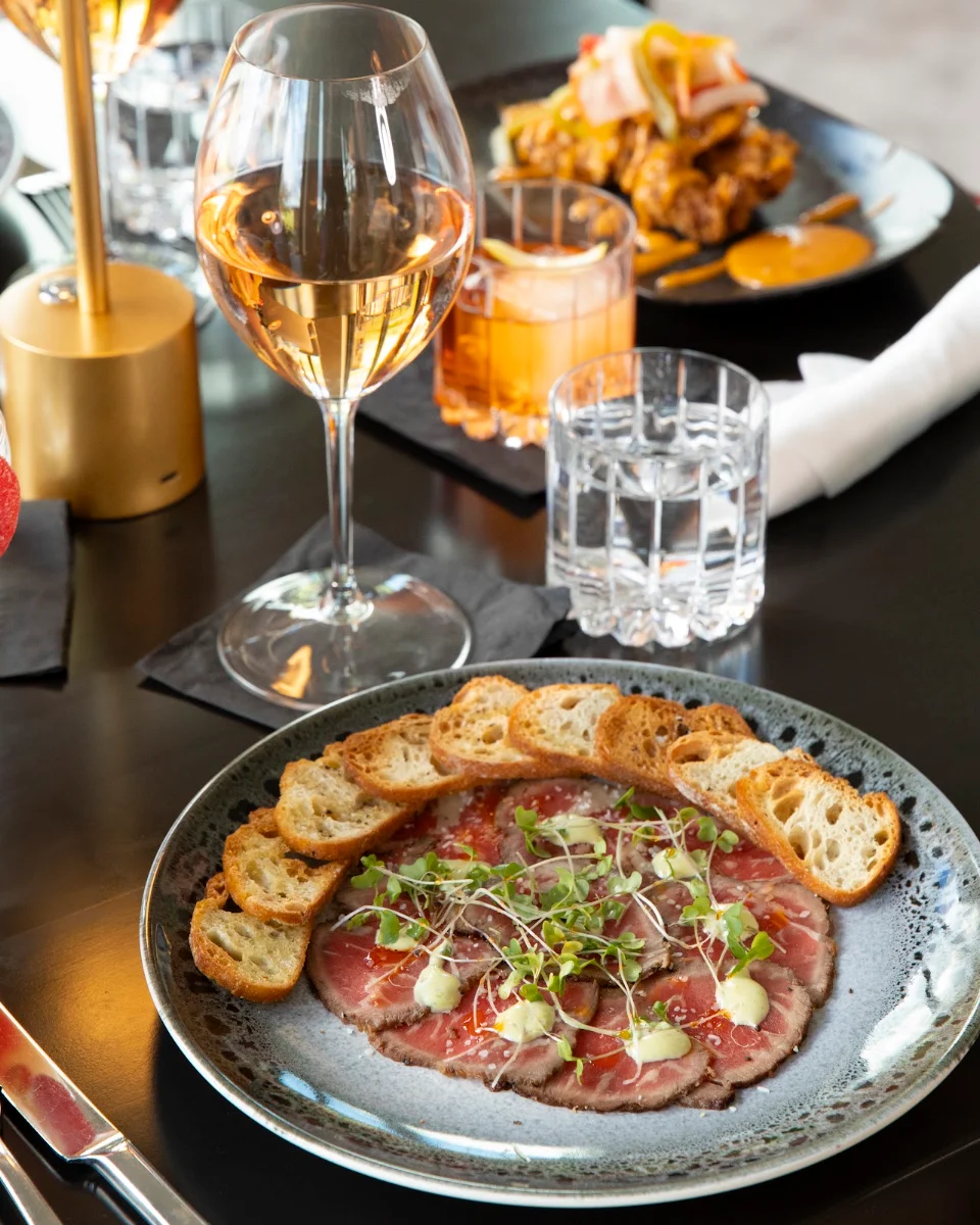 Food & drink, RANGE restaurant, bar + patio