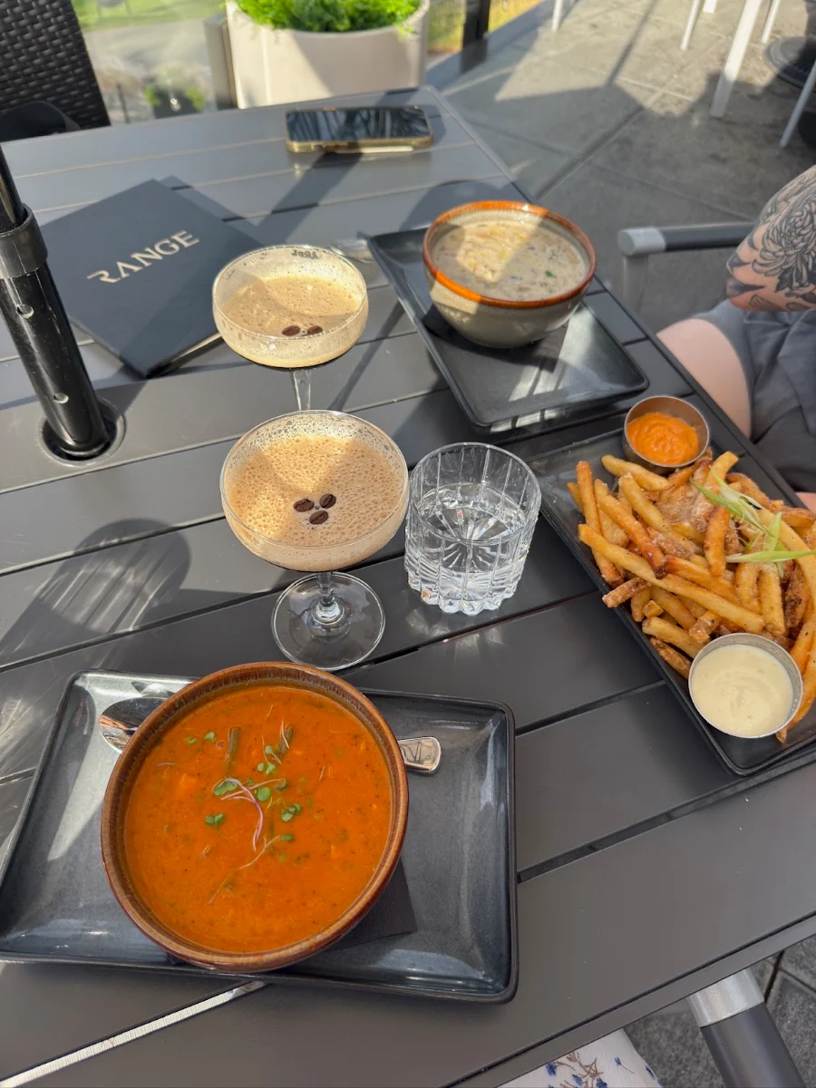 Food & drink, RANGE restaurant, bar + patio