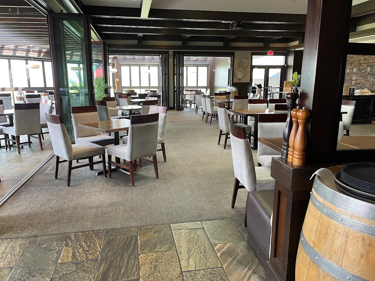 Vibe, RANGE restaurant, bar + patio