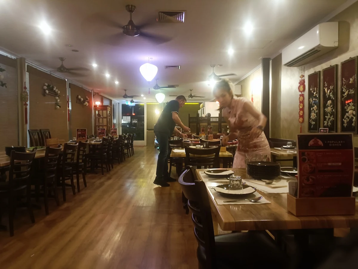 Vibe, Oriental Palace Chinese Restaurant