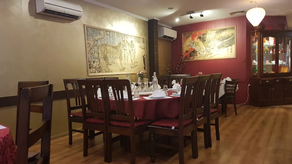 Vibe, Oriental Palace Chinese Restaurant