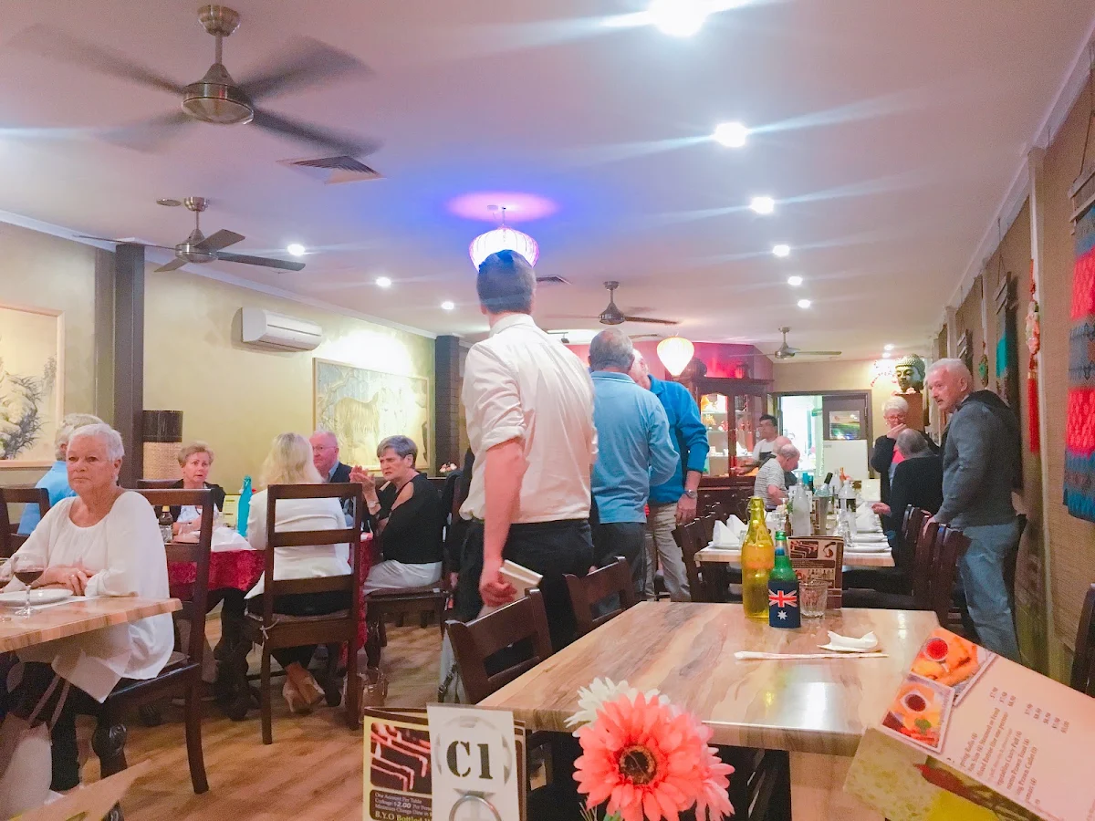 Vibe, Oriental Palace Chinese Restaurant