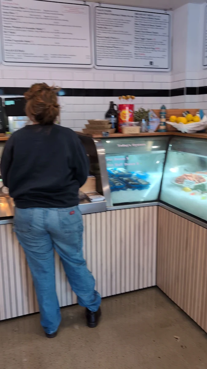 Vibe, Clayfield Seafood Markets