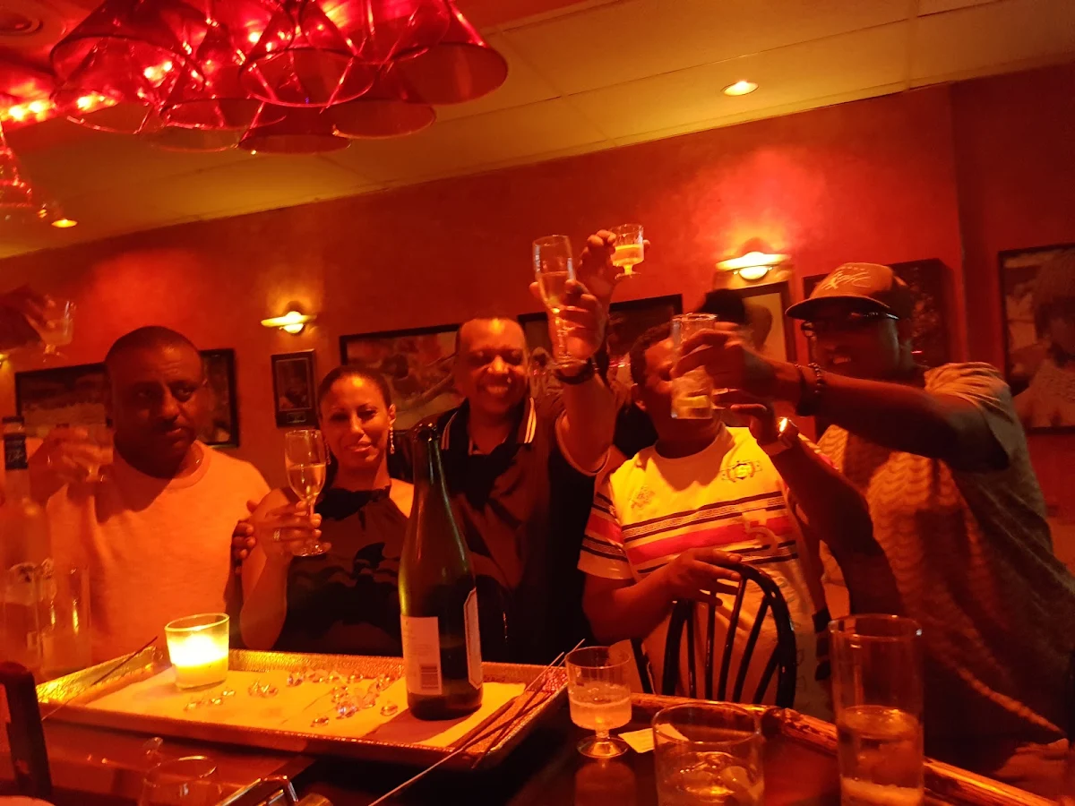 Vibe, Rendez-Vous Ethiopian and Eritrean Restaurant