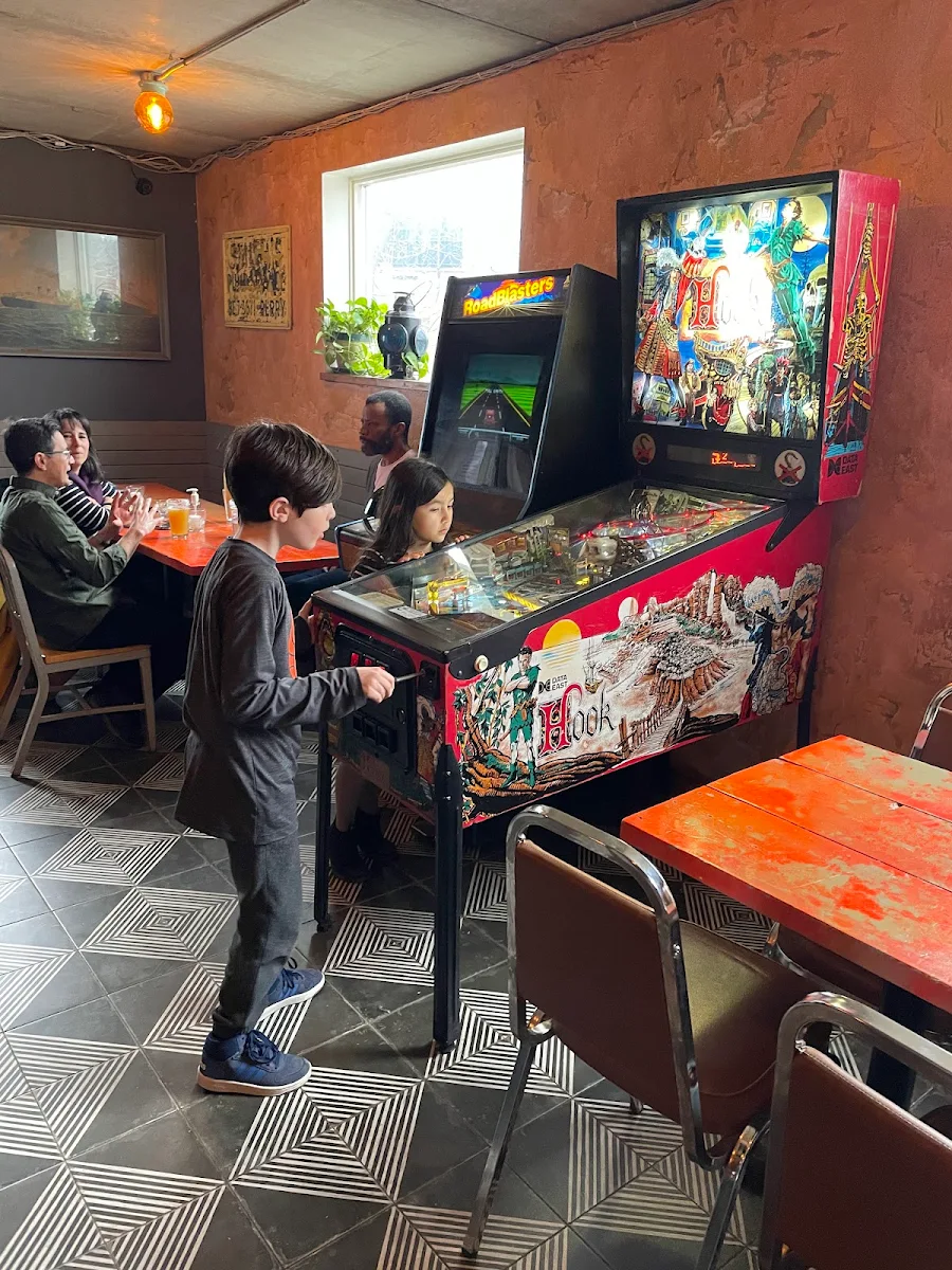 Vibe, North of Brooklyn Pizzeria