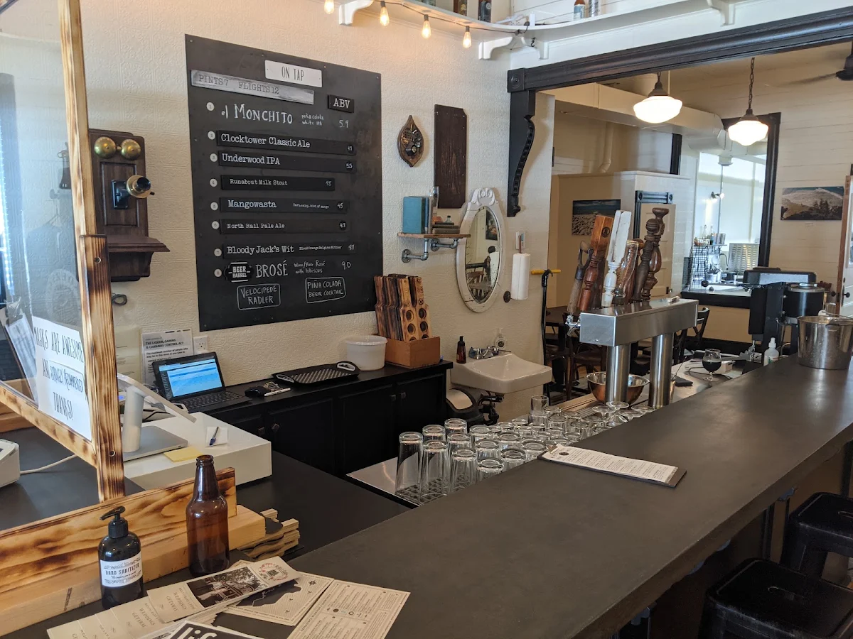 Vibe, Rendezvous Eatery and Taproom