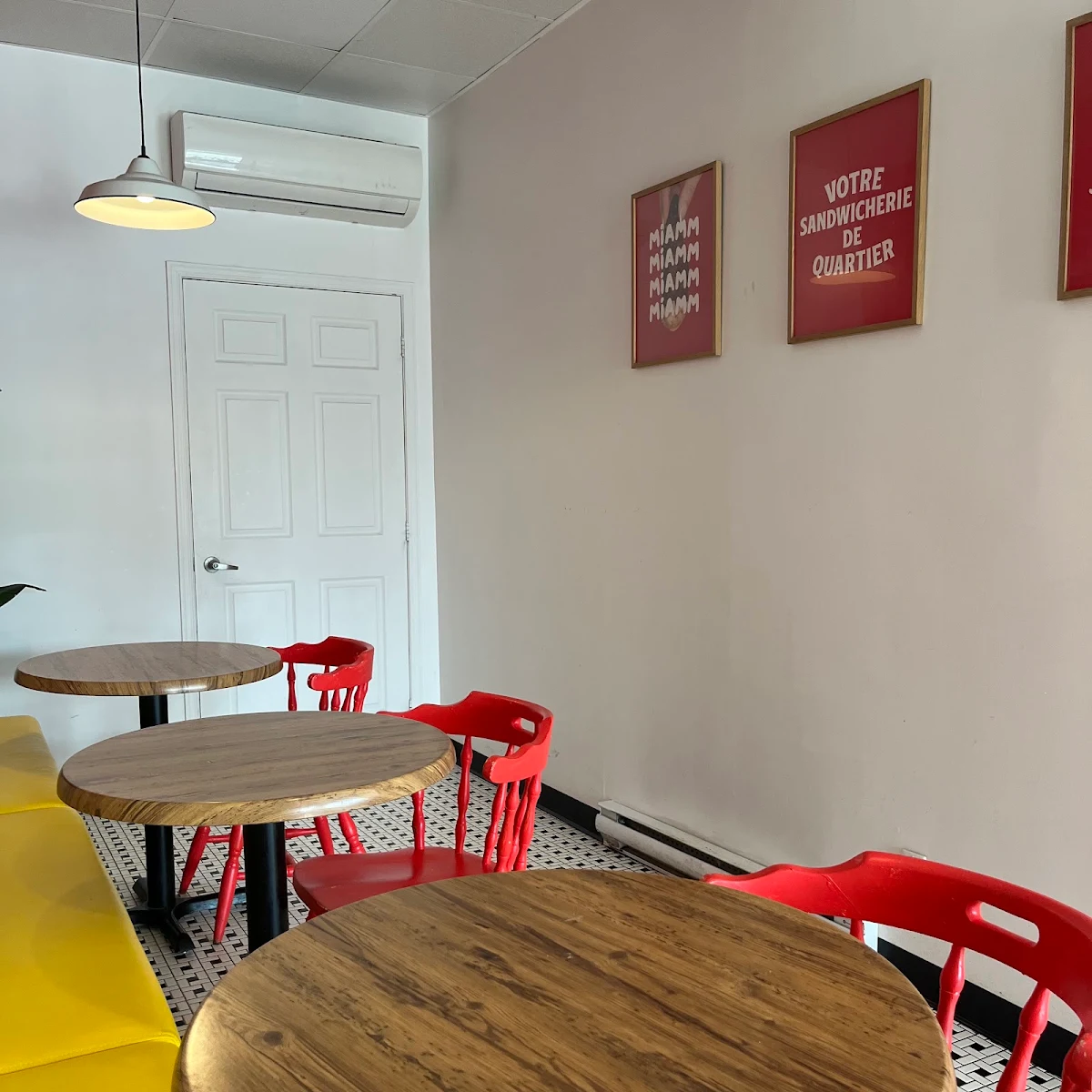 Vibe, Panini Spot