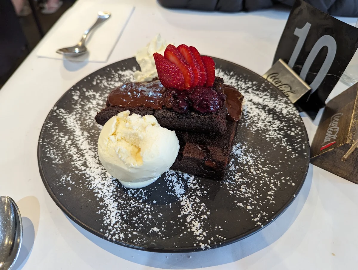 Food & drink, 12 Mile Steakhouse