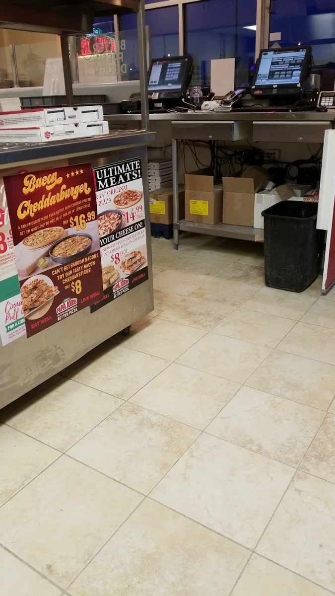 Vibe, Papa Johns Pizza