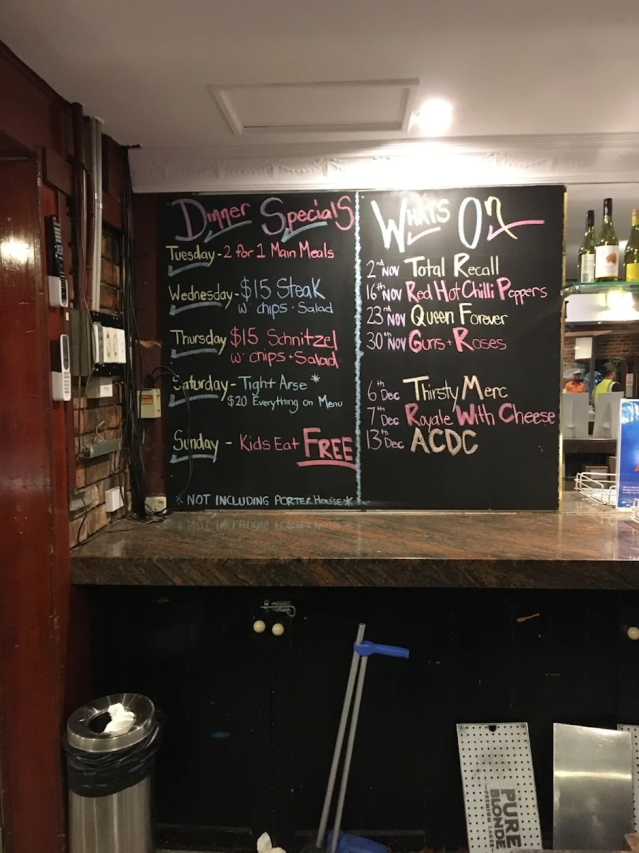 Menu, Blue Cattle Dog Hotel