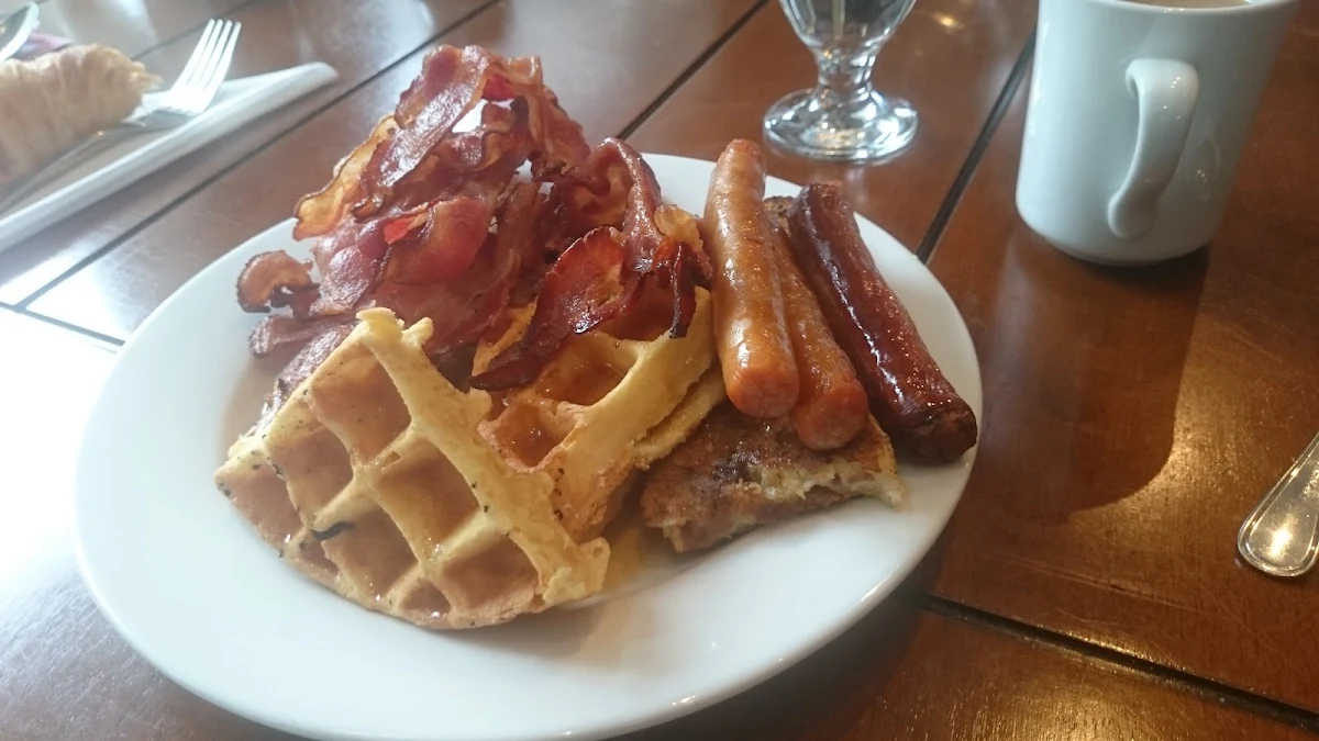 Food & drink, Patterson Kaye Resort & Seasons Restaurant