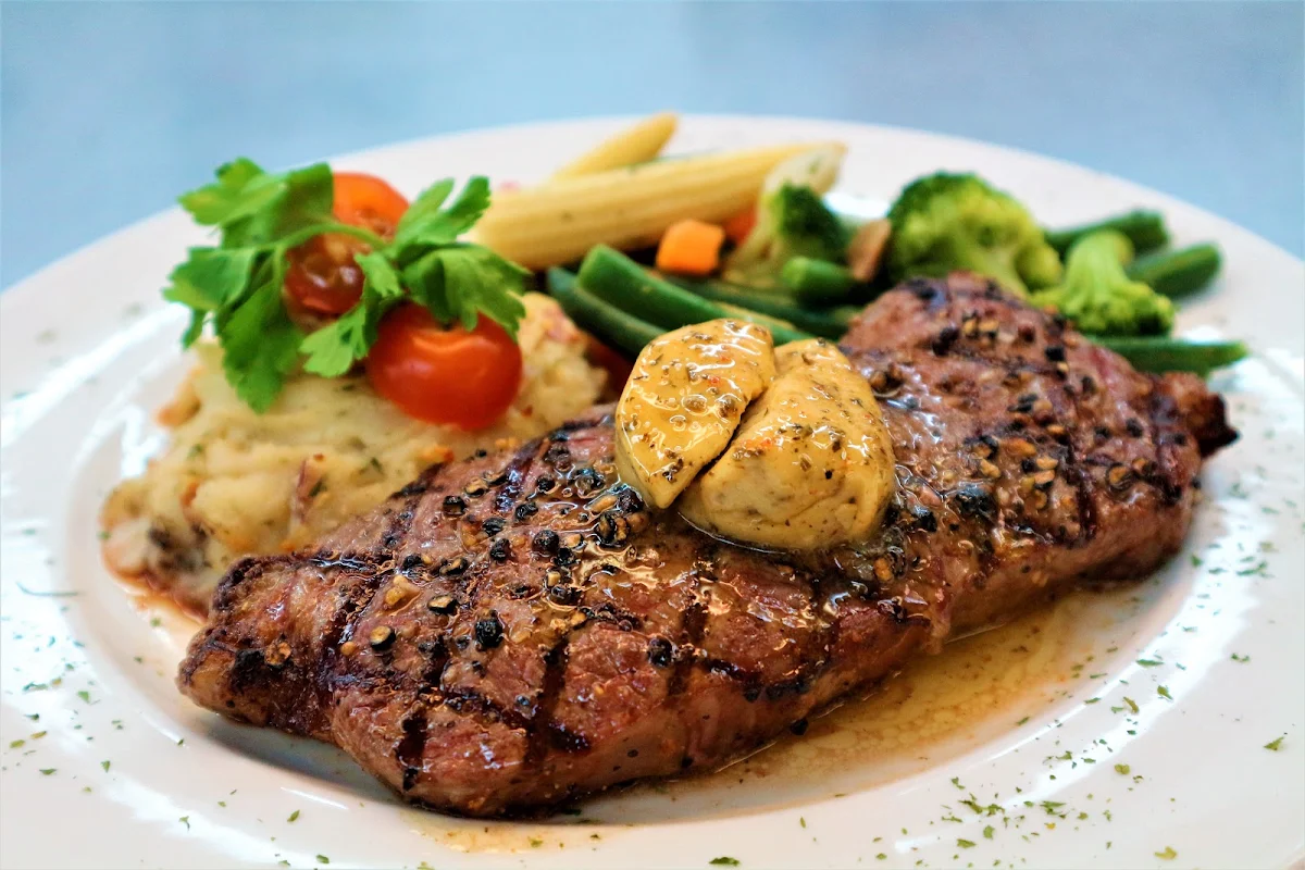 Food & drink, Patterson Kaye Resort & Seasons Restaurant