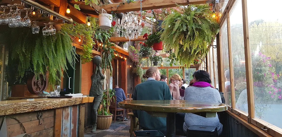 Vibe, The Local Restaurant and Bar