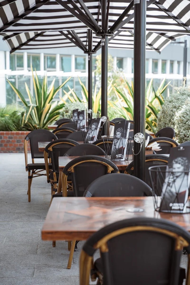 Vibe, Criniti's Karrinyup
