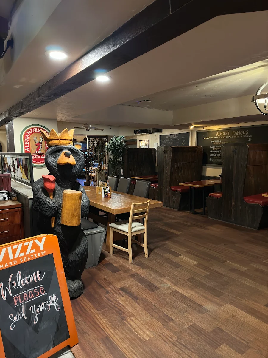 Vibe, Rose & Crown Restaurant & Pub