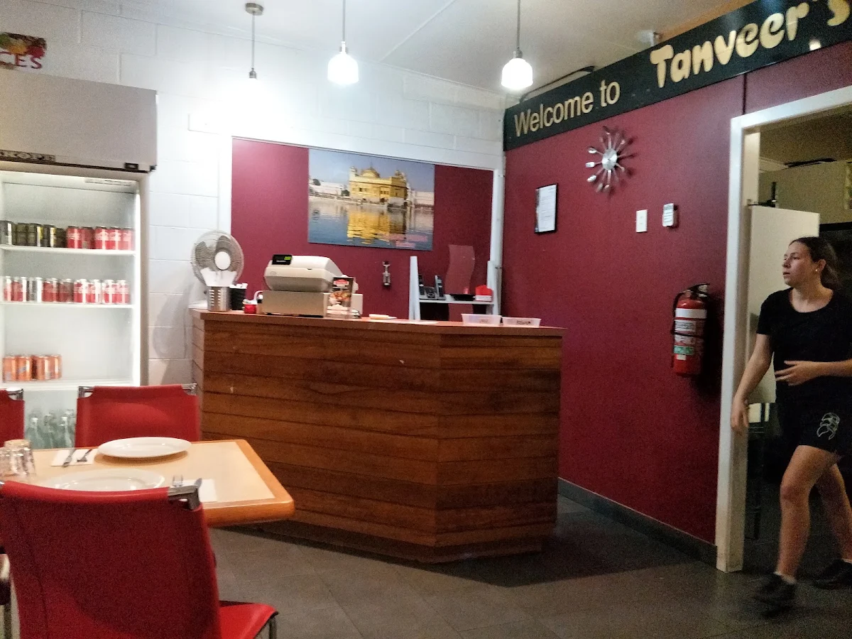 Vibe, Tanveer's Curry Hut Boonah