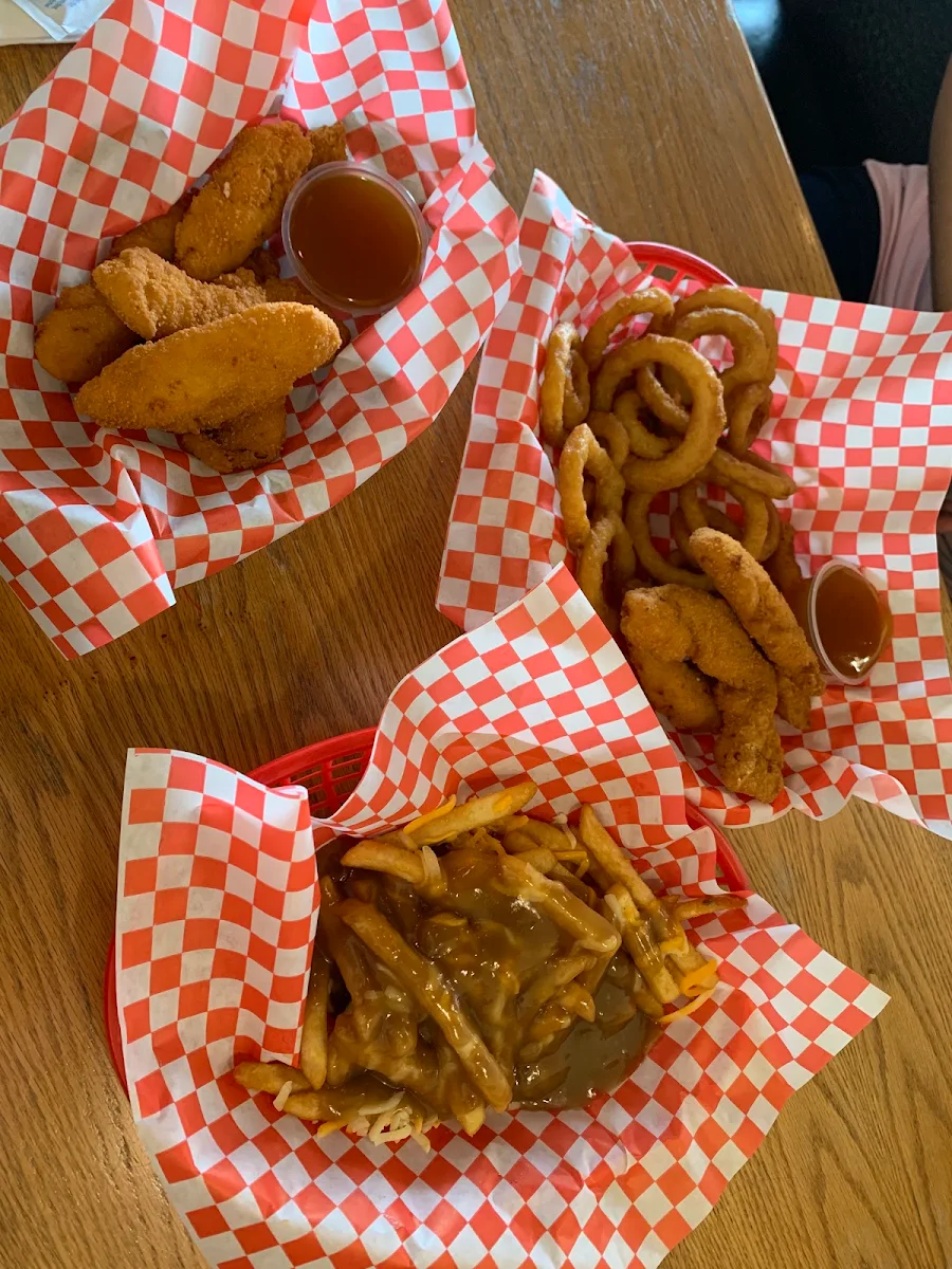 Food & drink, Ritz Bites Bar and Grill