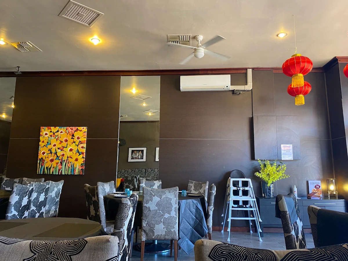 Vibe, Yummy House Chinese Restaurant