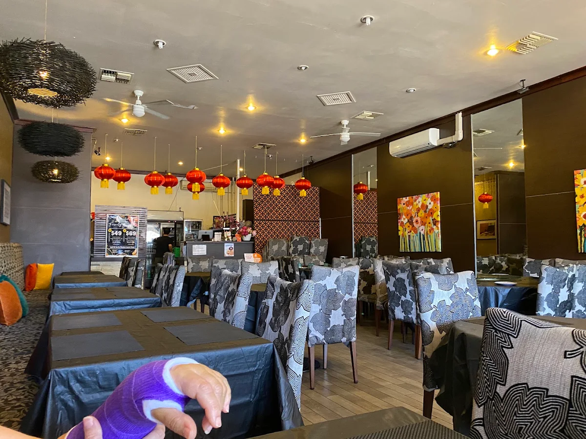 Vibe, Yummy House Chinese Restaurant
