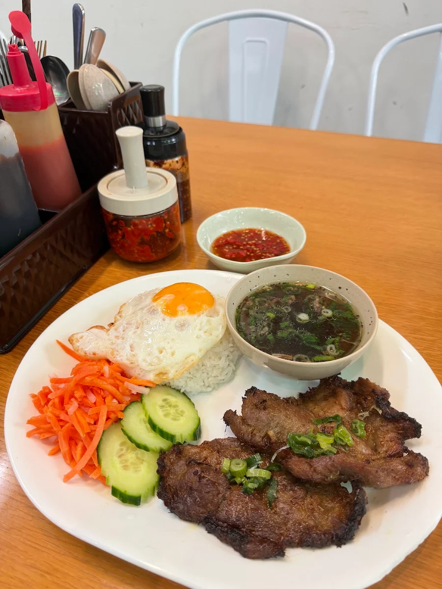 Food & drink, Mekong Riverside Vietnamese & Chinese Cuisines