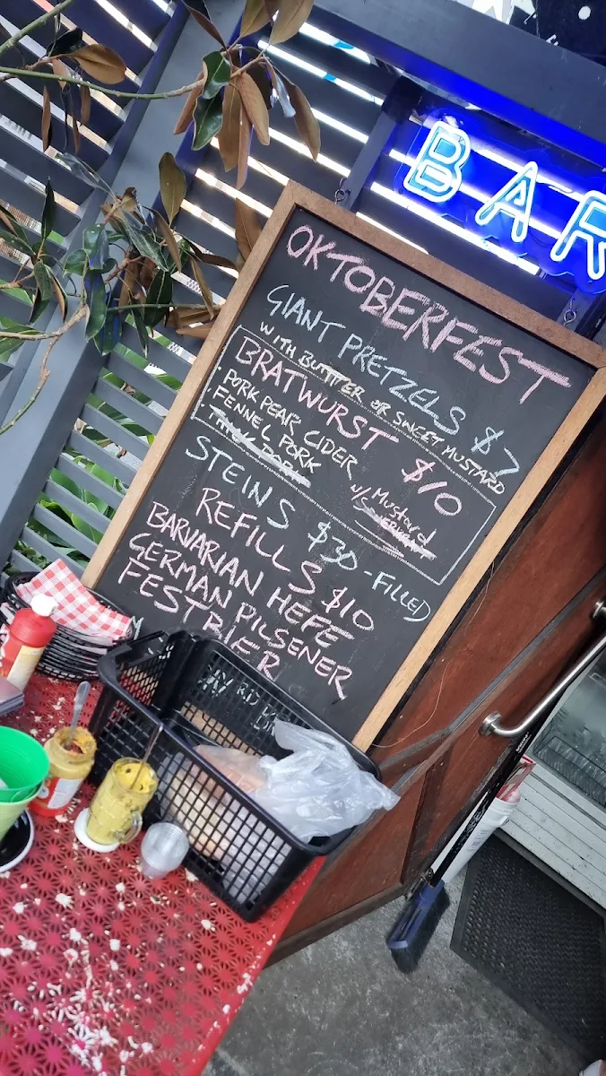 Menu, Link & Pin Woy Woy