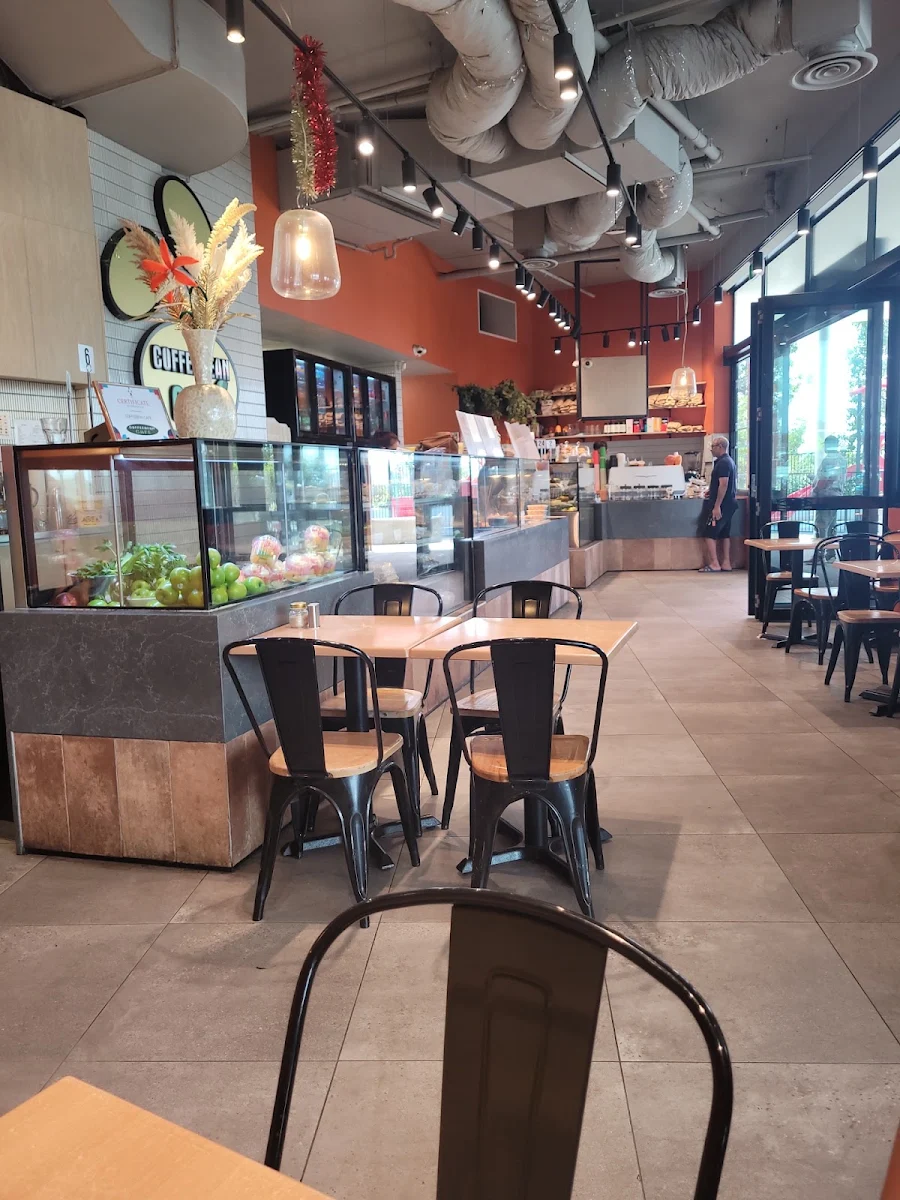 Vibe, Coffee Bean Cafe