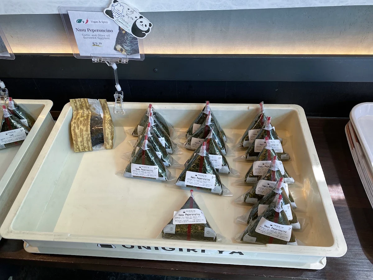 Food & drink, ONIGIRI YA Broadway