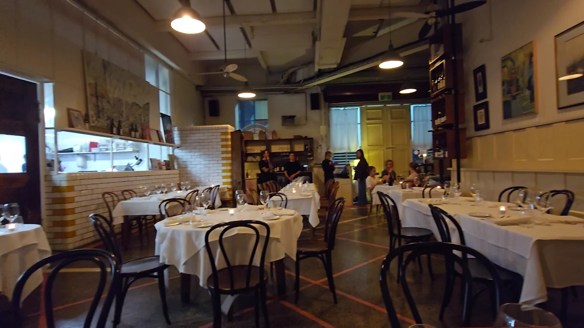 Vibe, Trattoria Emilia