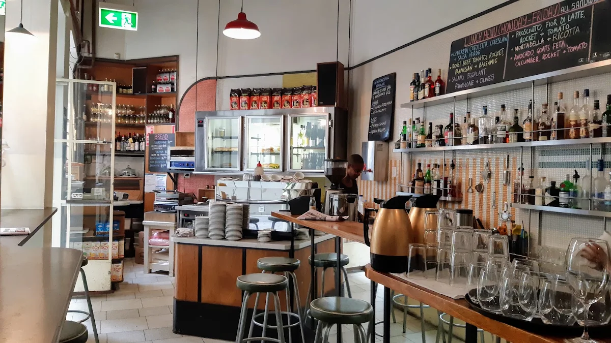 Vibe, Trattoria Emilia