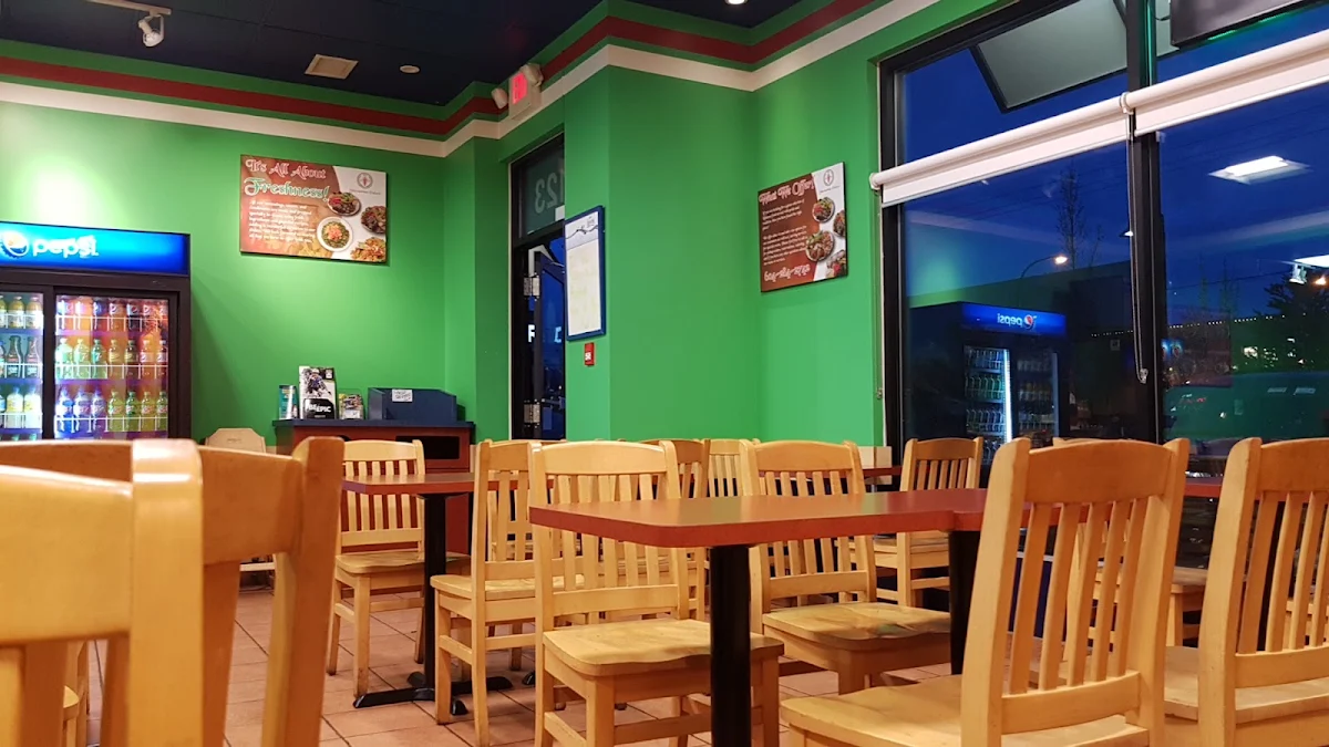 Vibe, Shawarma Palace
