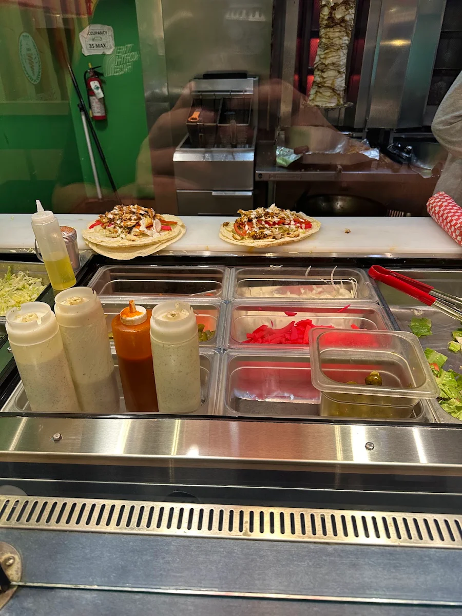 Vibe, Shawarma Palace
