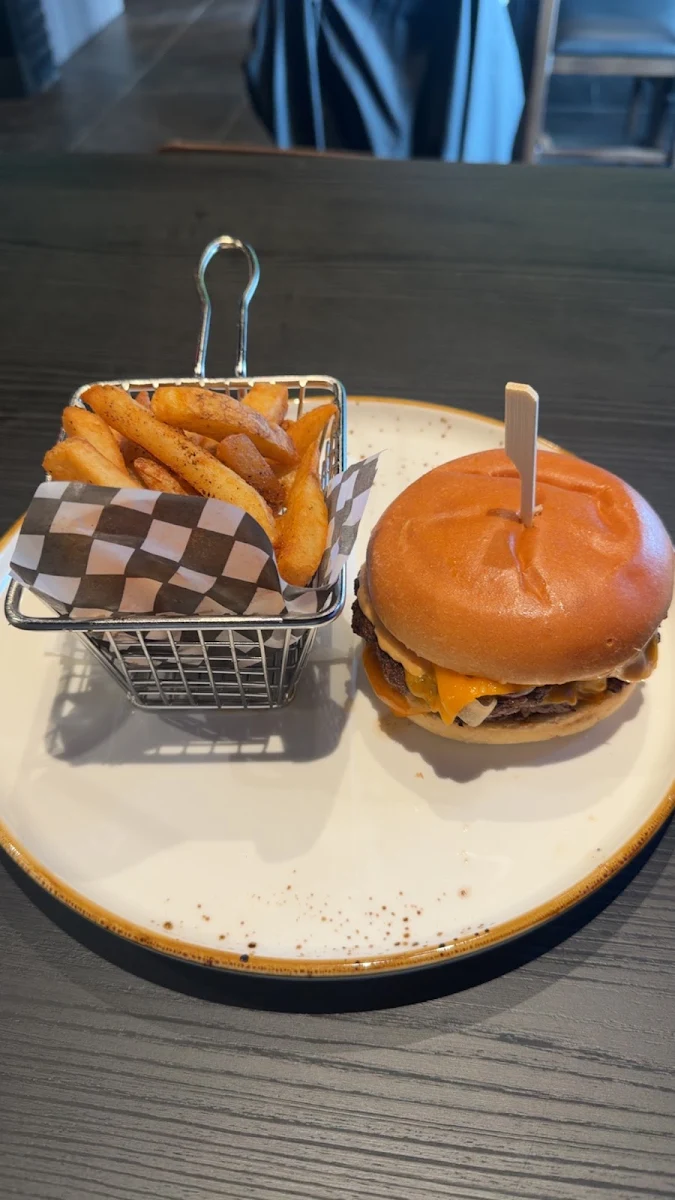 Food & drink, Wacky Moose Bar & Grill - Owen Sound